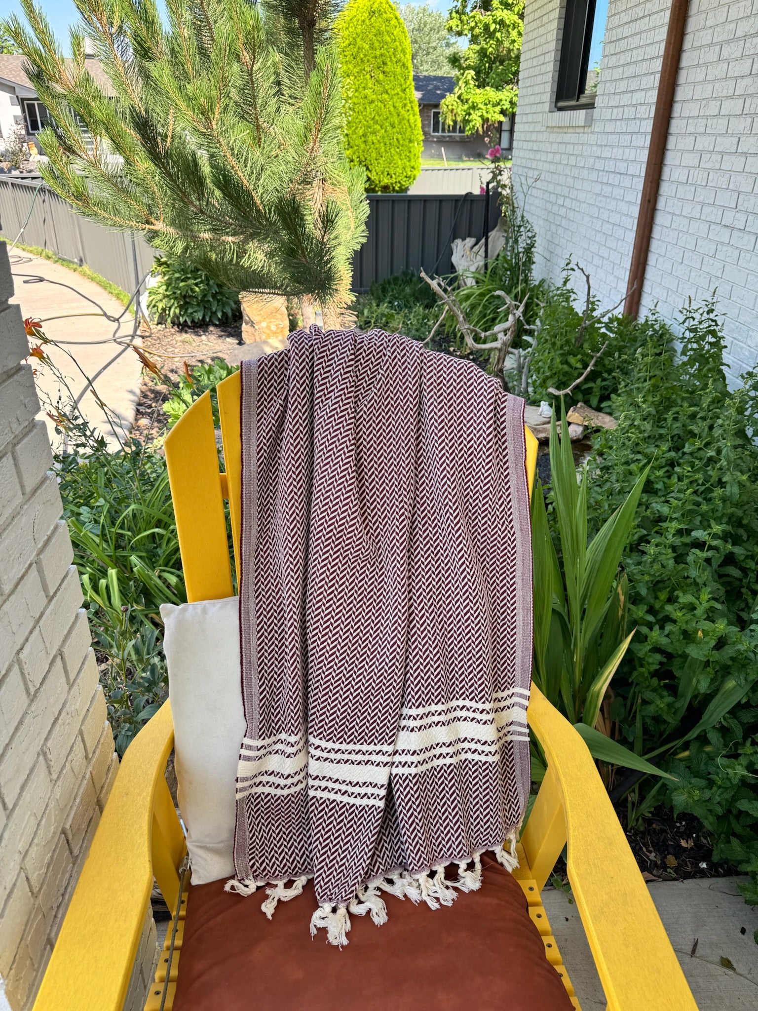 W-Design, Organic Cotton Bath Towel (Burgundy)
